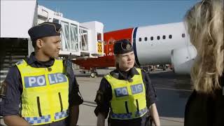 Polisen på Arlanda flygplats [upl. by Anemolif]