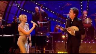 Kylie Minogue amp Paul McCartney  Dance Tonight Jools Annual Hootenanny 2007 [upl. by Previdi]