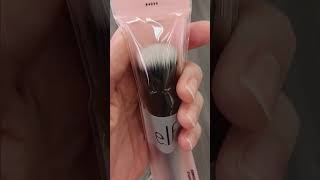 elf Domed Stipple Brush Makeup Brush For Blending Product Into Skin Review reviews influencer [upl. by Miarfe815]