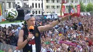 2014 WM Empfang Brandenburger Tor  2014 World Cup Reception Brandenburg Gate [upl. by Gamber273]