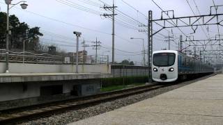 Incheon Metro EMU type 1000s arrival at Gyulhyeon station [upl. by Ileana]