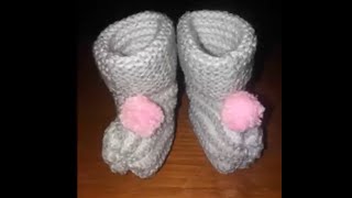 Petits Chaussons Gris Et Rose [upl. by Charbonneau]