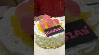 Cake pe likhvaya russian😅 trendingminivlog reels [upl. by Maighdlin490]