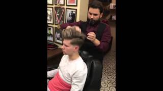 2017 Erkek Saç Kesim modası how to do skin fade pompadour Purple Mat Wax ile saç nasıl taranır [upl. by Sioled]