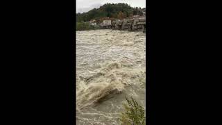 Maltempo la piena del fiume Po a San Mauro Torinese immagini impressionanti [upl. by Renae437]