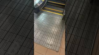 Hitachi CX Series CXEN Escalator  Takashimaya SC Ngee Ann City Singapore 日立 CXシリーズ shorts [upl. by Arocet245]