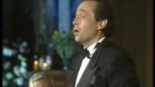 Kyrie  Misa Criolla 1  Jose Carreras [upl. by Nytsirt]