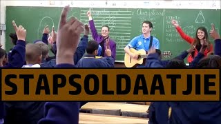 Stapsoldaatjie Ek is Nie n Stapsoldaatjie Nie n Rysoldaatjie Nie n Vliegsoldaatjie Nie Kinder [upl. by Kellby714]