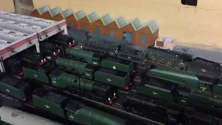 Look around the Bachmann engine sheds 030516 [upl. by Neelhsa]