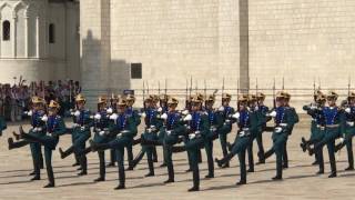 Full Changing of the Guards ceremony at the Moscow Kremlin [upl. by Singer]