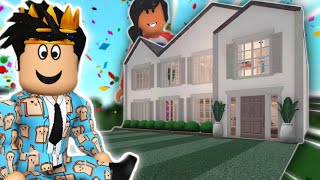 EXPLORING AND RENOVATING MY NIECES BLOXBURG HOUSE [upl. by Fadas]