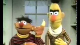 Bert en Ernie Banaan in je oor helemaal [upl. by Orgell]