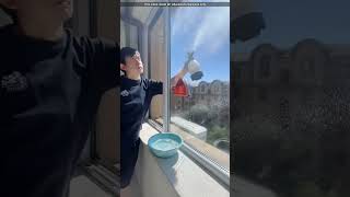 Magnetic Cleaner Shine Your Window from the Inside [upl. by Leia]