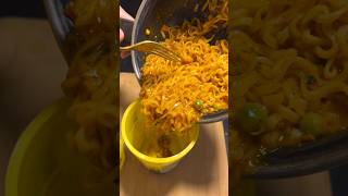 जब तक अपनी ना चलाऊ 🤩❗️noodles maggi recipe shorts [upl. by Ronal331]