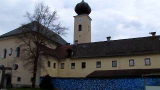 RE l eins zu Besuch im FranziskanerKloster Reutte [upl. by Namilus]