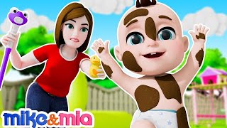 Bath Song  Baby Bath Time  Nursery Rhymes for Babies [upl. by Nageet398]