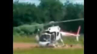 Jajaja Helicoptero se Desbarata al Aterrizar [upl. by Nelak]