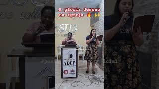 Irmãs louvam e o Espírito Santo age na igreja shorts shortvideo shortsviral youtube music [upl. by Hayn]