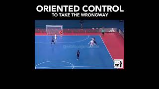 FUTSAL  INDIVIDUAL TACTIC  ORIENTED CONTROL TO TAKE THE WRONG WAY [upl. by Cavallaro]