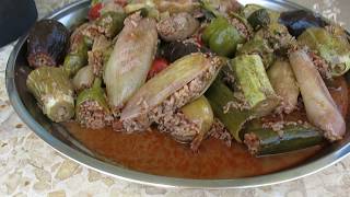 Stuffed Grape Leaves Dolma‎ دۆڵمه‌ in Kani Bard Erbil Kurdistan [upl. by Arreyt]