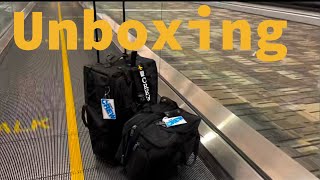 Luggage Works Executive 22” rolling bag UNBOXING [upl. by Ardnatal123]