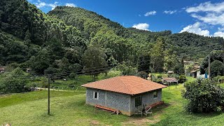 Chácara em Camanducaia MG com muita água  1800 Mts e um lugar FAMILIAR  R 30 mil de desconto [upl. by Nalehp]