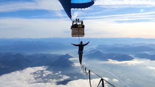 Deux Allemands battent un nouveau record de slackline [upl. by Egbert]