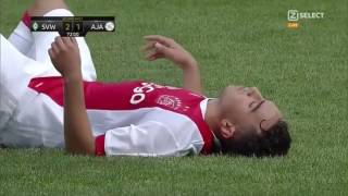 Abdelhak Nouri zakt in elkaar  hartaanval Ajax  Werder Bremen 08 juli 2017 [upl. by Reider]