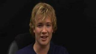 Ed Speleers introduces Eragon premiere competition [upl. by Boorer]