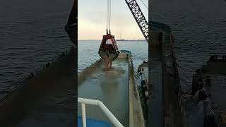 Working process of grab dredger [upl. by Domash842]