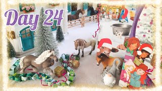 Schleich 2021 Horse Club amp Farm World Advent Calendar Unboxing  Day 24  Schleich Christmas [upl. by Aelahc507]