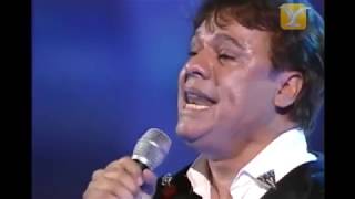 Juan Gabriel  Abrázame Muy Fuerte  Festival de Viña 2002 [upl. by Aketahs]