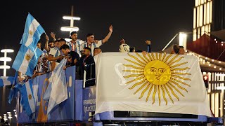 EN VIVO La Selección ya aterrizó en Argentina tras ser campeón del Mundial de Qatar [upl. by Port]