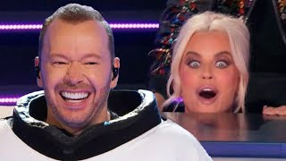 Jenny McCarthy SHOCKED by Husband Donnie Wahlbergs REVEAL on The Masked Singer [upl. by Rothberg]