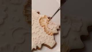 Decorating a Gingerbread Christmas Cookie With Royal Icing [upl. by Marcie13]