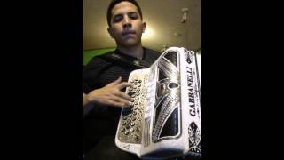 Levantando polvadera Voz de Mando  Acordeon [upl. by Lytle560]