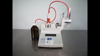 Mettler Toledo DL50 Titrator [upl. by Dwight]