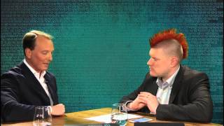 Marc Elsberg und Sascha Lobo im Online LiveTalk Mitschnitt vom 23 April 2015 [upl. by Ree]