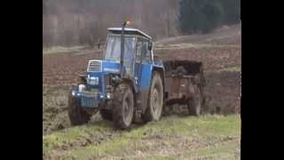 Jarní rozmetání hnoje s traktory Zetor Crystal [upl. by Halehs]