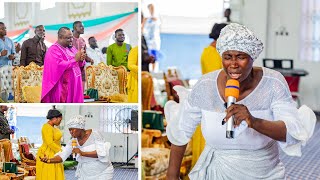 Cecilia Marfo deep worship at Fathers Chapel International quotIn the Clouds of Propheticquot [upl. by Gnav44]