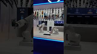 Robot bar tender at Sandbox VR  4K london vr robot [upl. by Chancellor488]