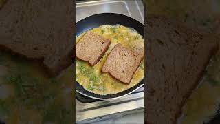 Egg Omlette with brown bread youtubeshorts food homechores weightlossjourney diey recipe [upl. by Barsky]