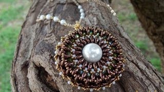 DIY TUTORIAL ciondolo con perline Twin o Superduo  Pendant with Twin or Superduo beads bead work [upl. by Marybelle694]