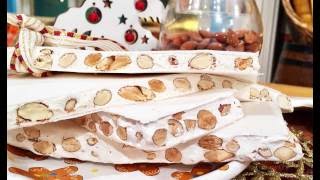 Turrón navideño de almendras [upl. by Wystand800]