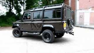 Land Rover Defender 110 met 65 Chevrolet V8 Diesel  Maatwerk dubbel RVS uitlaatsysteem [upl. by Octavus804]