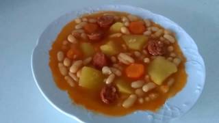 POTAJE DE JUDIAS BLANCAS CON CHORIZO quotA MI MANERAquot [upl. by Wanonah]