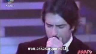 Mahsun Kirmizigül Live Yilbasi gecesi 2005 Sonuna kadar [upl. by Harilda60]