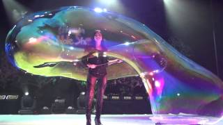 Melody Yang Gazillion Bubble Show [upl. by Sacttler]