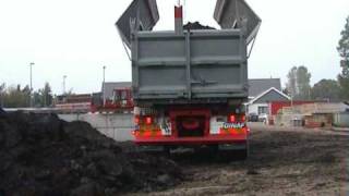 GINAF Trucks bv  Watterpas dwars regeling Lateral leveling control [upl. by Maddi447]