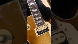 Gibson Les Paul Classic Electric Guitar  Honeyburst [upl. by Ylsew]